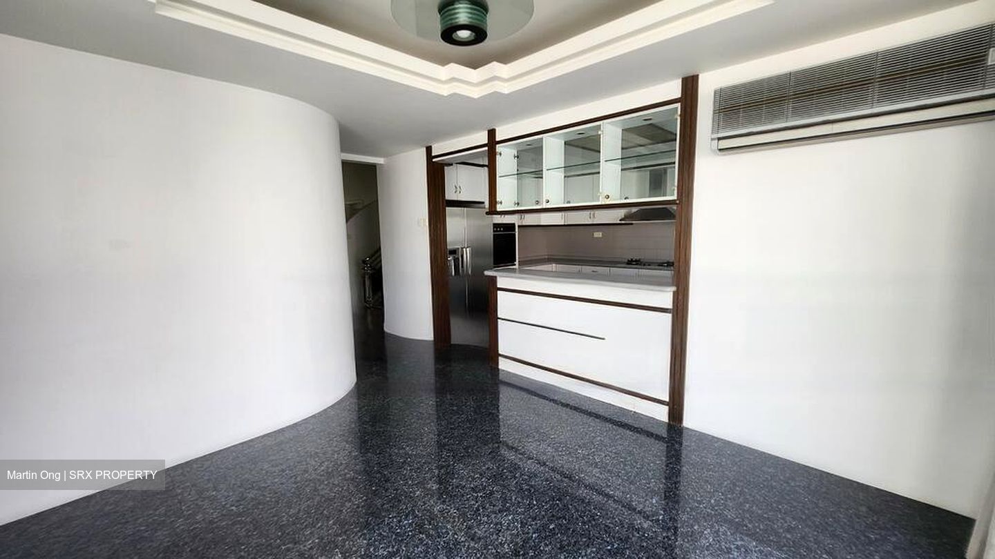 East Coast Hill (D16), Terrace #502484781